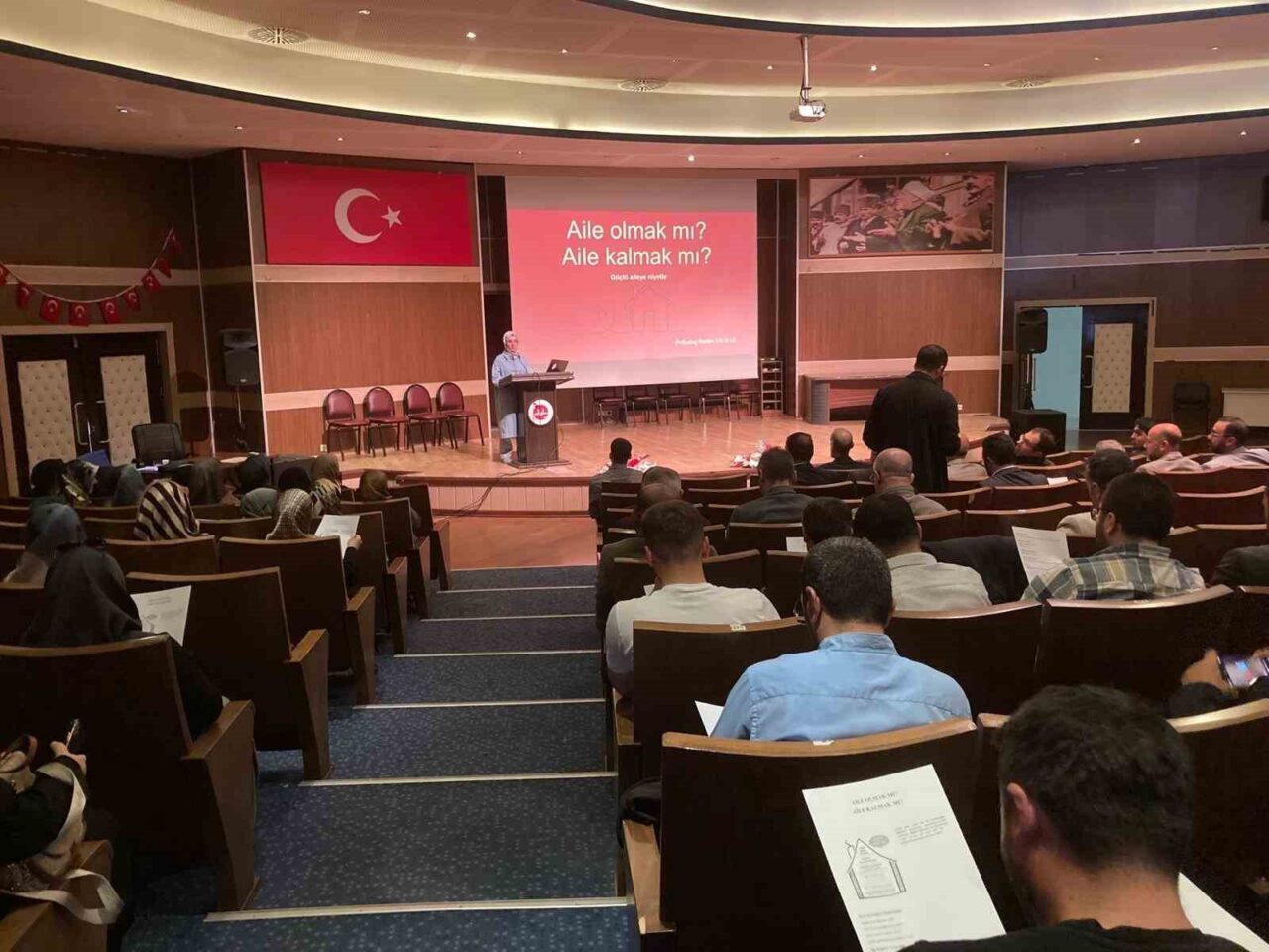 Erzurum Müftülüğü bünyesinde “Aile içi Sağlıklı İletişim” semineri düzenlendi İl