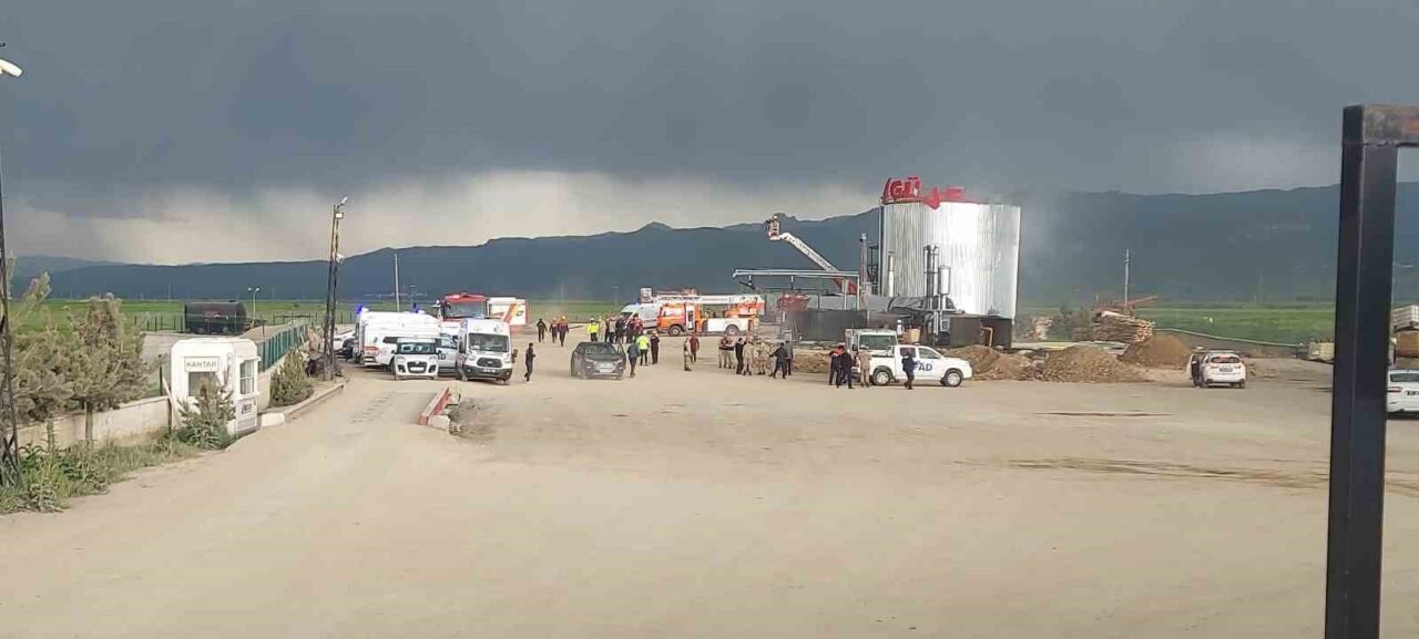 Erzurum’un Pasinler ilçesinde bulunan Güven Asfalt tesislerinde patlama meydana geldi.