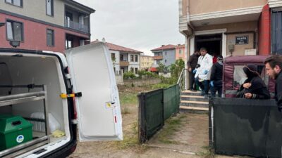 Sakarya’nın Karasu ilçesinde bir dönem oyunculuk yaptığı öğrenilen Ahmet Fırat,