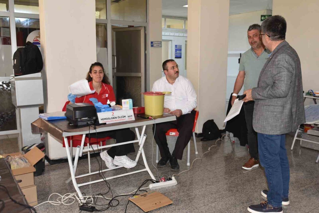 ESKİ Genel Müdürlüğü Personeli, Kızılay’a kan bağışında bulundu. Kanın sadece