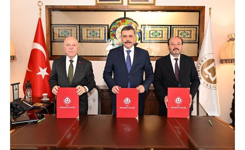 ETÜ paydaşlığında tarihî mirasın kurumsallaşmasına destek için stratejik iş birliği protokolü imzalandı Osmanlı’dan Cumhuriyet’e uzanan süreçte Türkiye’nin doğu sınırlarının korunması adına stratejik