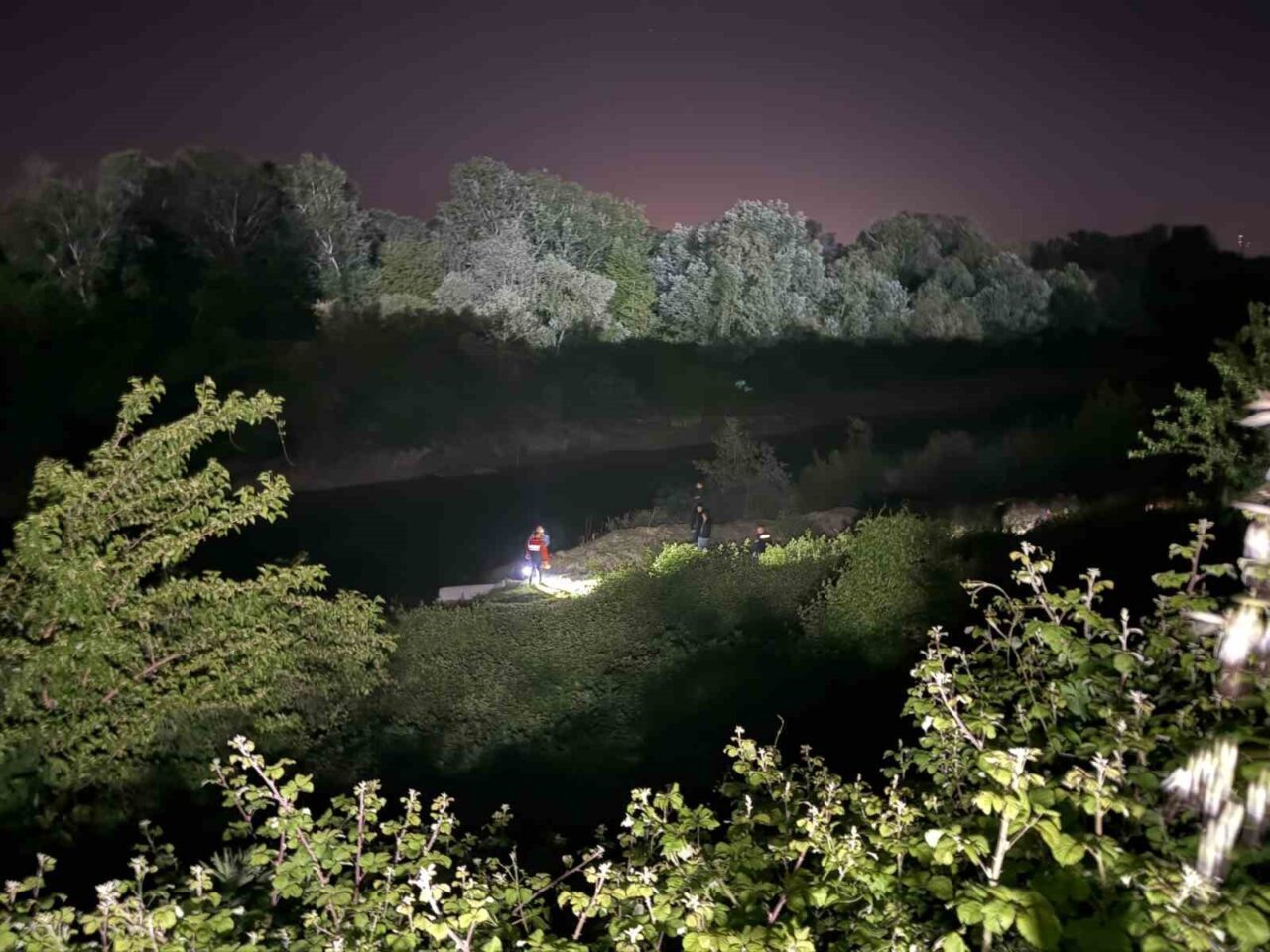 SAKARYA (İHA) – Sakarya’nın Erenler ilçesinde gece saatlerinde sır dolu