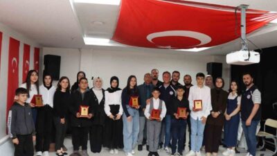 Erzurum’un Oltu ilçesinde Gençlik Merkezi, genç yetenekleri sahneye taşıdı. Gençler