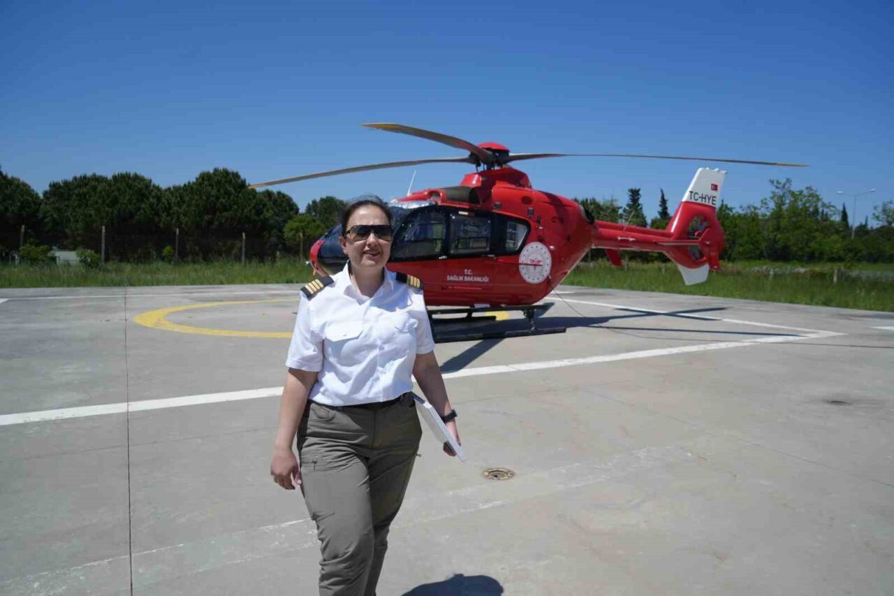 Türkiye’de Sağlık Bakanlığı bünyesinde görev yapan tek kadın ambulans helikopter