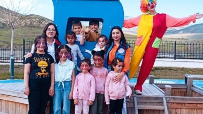 Refahiye Gençlik Merkezi gönüllüleri, ’Hayata Renk Kat’ projesiyle Kur’an Kursu’ndaki