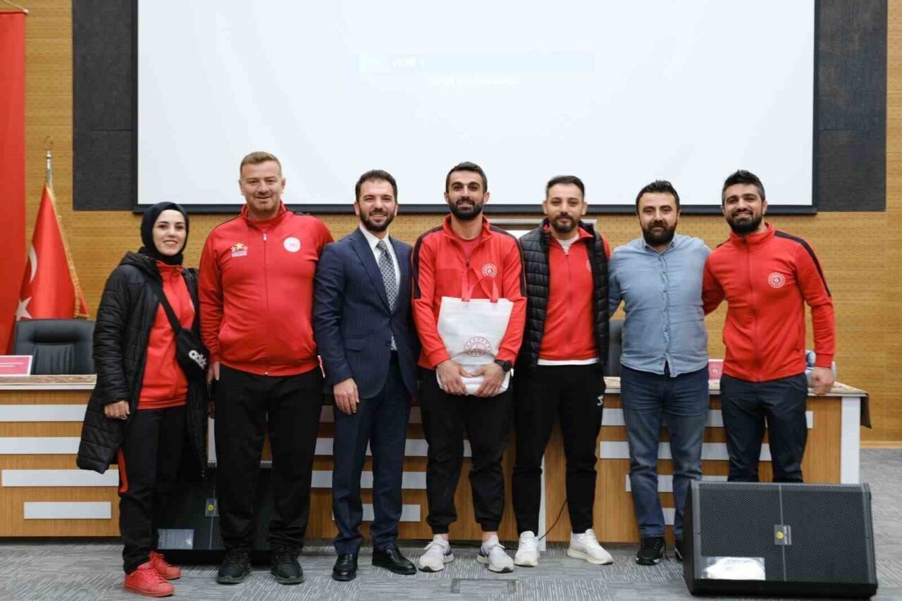 Erzurum Gençlik ve Spor İl Müdürlüğü ilklere imza atamla devam