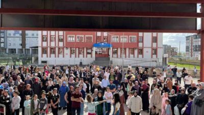 Erzurum Yakutiye İlçesinde Eğitim-Öğretim faaliyetlerine devam eden ve Örgün Eğitimle