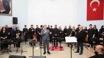 Yakalandığı pankreas kanserine 2006 yılında yenik düşerek 70 yaşında hayatını