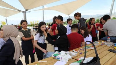 Eğitim Fakültesi İlköğretim Matematik Öğretmenliği öğrencileri tarafından düzenlenen matematik şenliği,