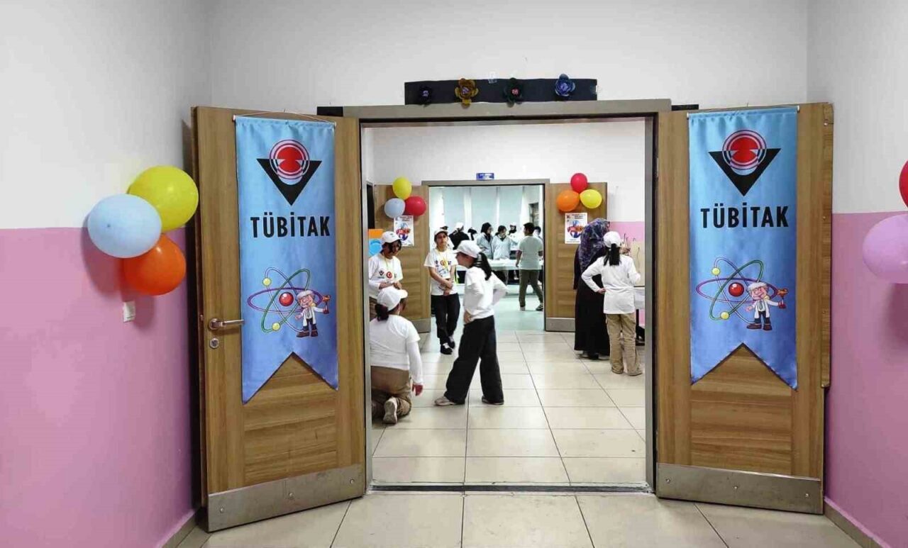 Erzurum’un Yakutiye ilçesinde bulunan Hilalkent 125. Yıl İmam Hatip Ortaokulu,