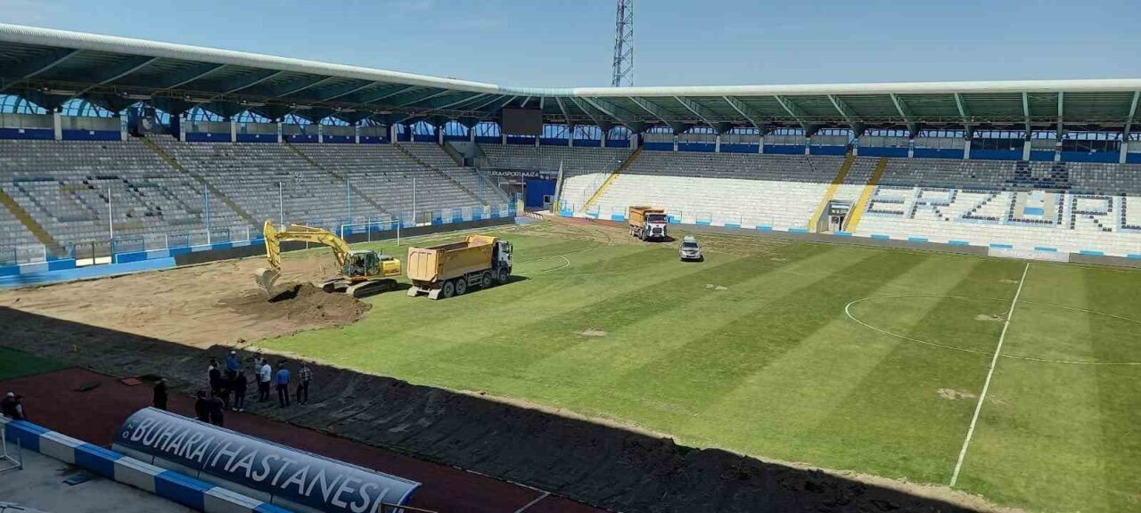 Erzurum Kazım Karabekir Stadı zemininde hibrit çim çalışmaları başladı. 1.Lig’de