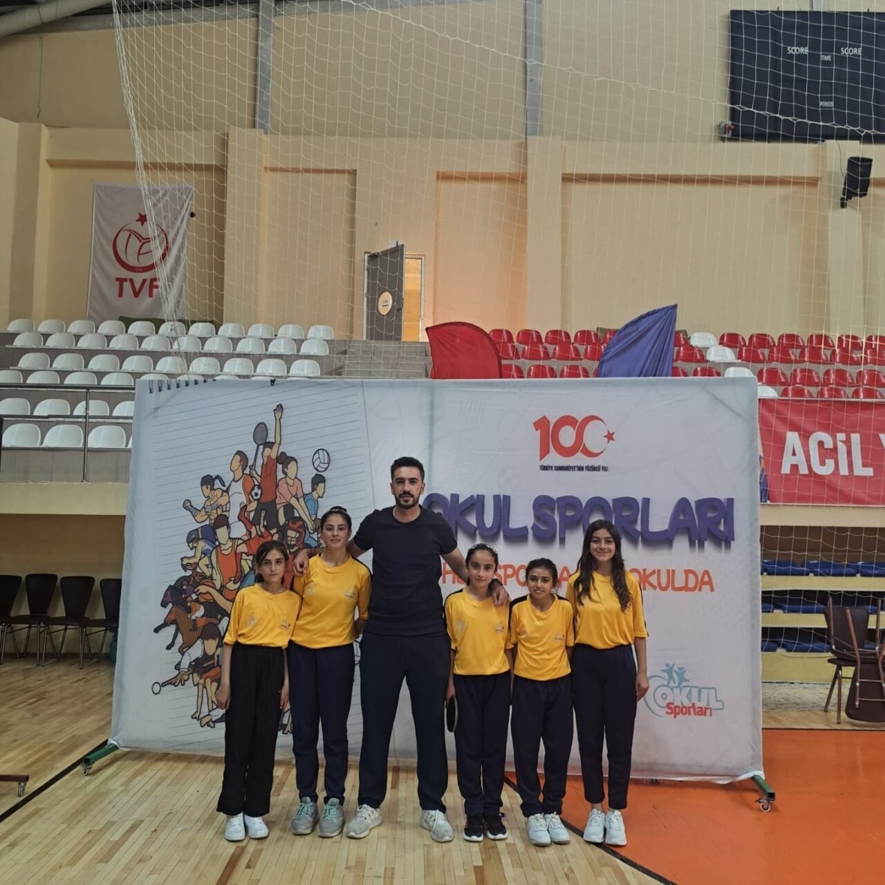 Bilecik’te yapılan Okul Sporları Masa Tenisi Türkiye finallerinde Erzurum’u temsil