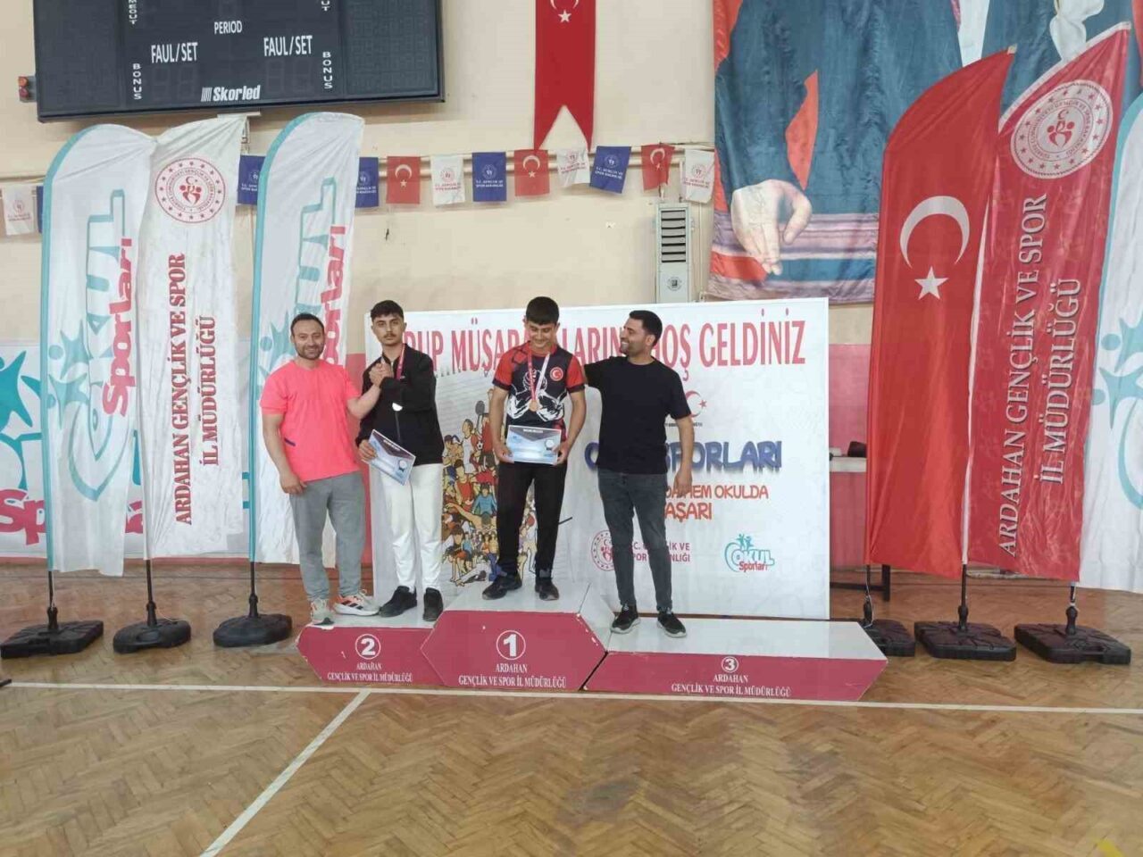 Erzurum’un Horasan İlçesinde eğitim hizmeti veren Fatih Ortaokulu ve İnkılap