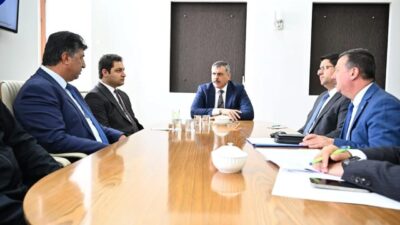 Vali Mustafa Çiftçi, bir dizi program kapsamında gerçekleştirdiği Pasinler ziyareti