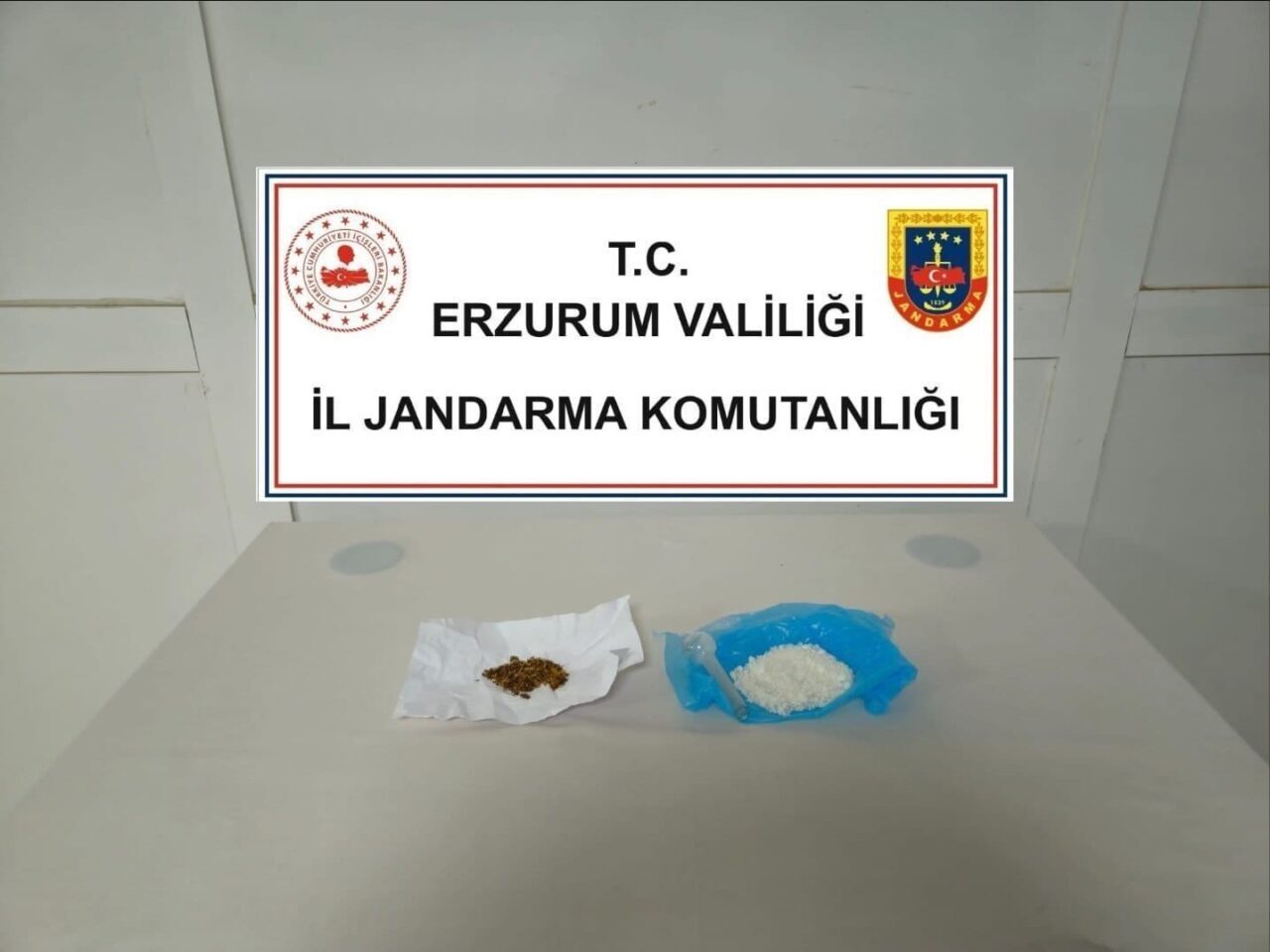 Erzurum İl Jandarma Komutanlığınca narkotik suçların önlenmesine yönelik sürdürülen çalışmalar