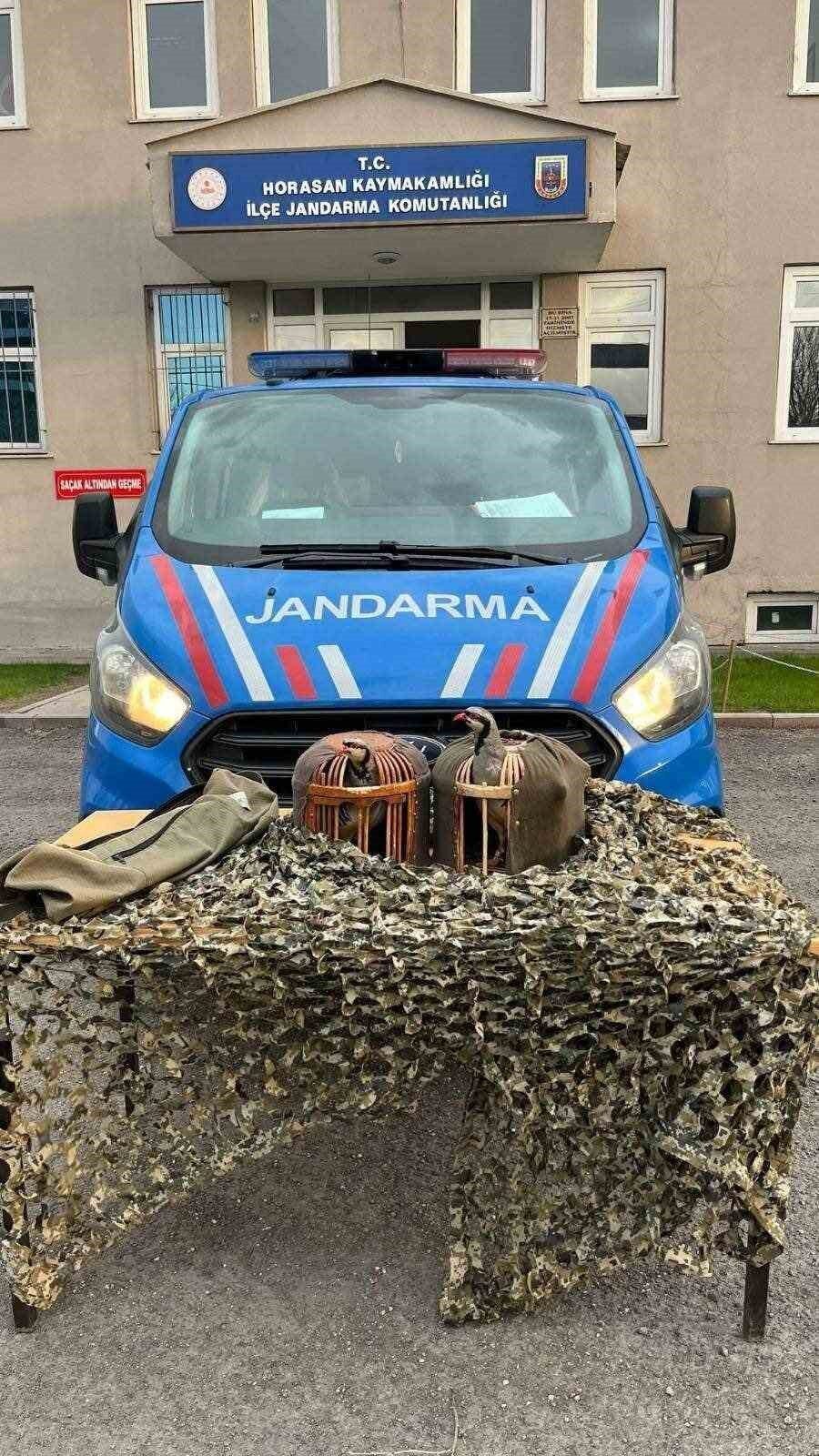 Erzurum İl Jandarma Komutanlığı kipleri yasa dışı avcılık yapanlara göz