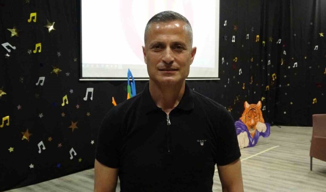 Beden eğitimi öğretmeni ve profesyonel kaleci antrenörü Yalçın İnan, tecrübeleri