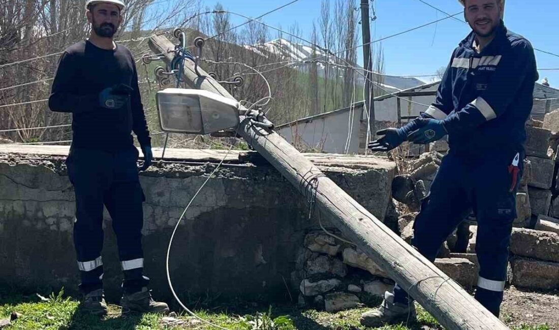 Erzurum’un Karayazı ilçesinde etkili olan fırtına ve yaşanan hortum enerji