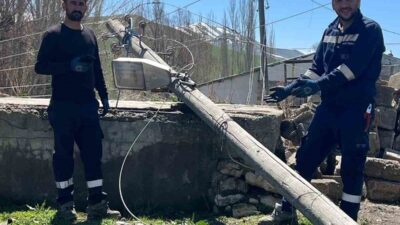 Erzurum’un Karayazı ilçesinde etkili olan fırtına ve yaşanan hortum enerji