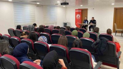 “Kariyer Günleri Projesi” kapsamında Erzincan’ın Refahiye ilçesinde 60 üniversite öğrencisi