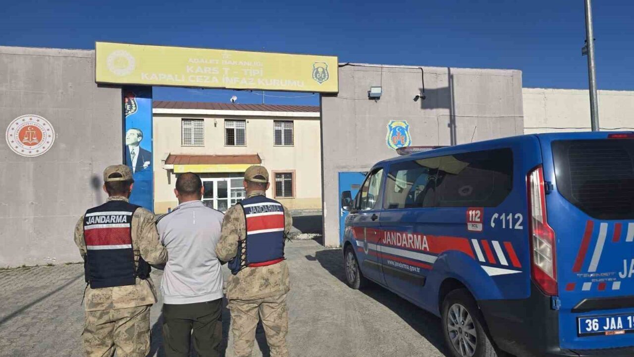 Kars’ta hakkında dolandırıcılık suçundan kesinleşmiş 3 yıl hapis cezası bulunan