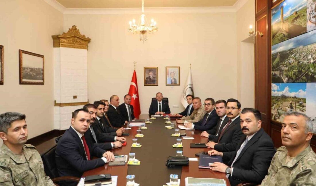 Kars’ta Vali Ziya Polat’ın başkanlığında “İl Güvenlik ve Asayiş Koordinasyon