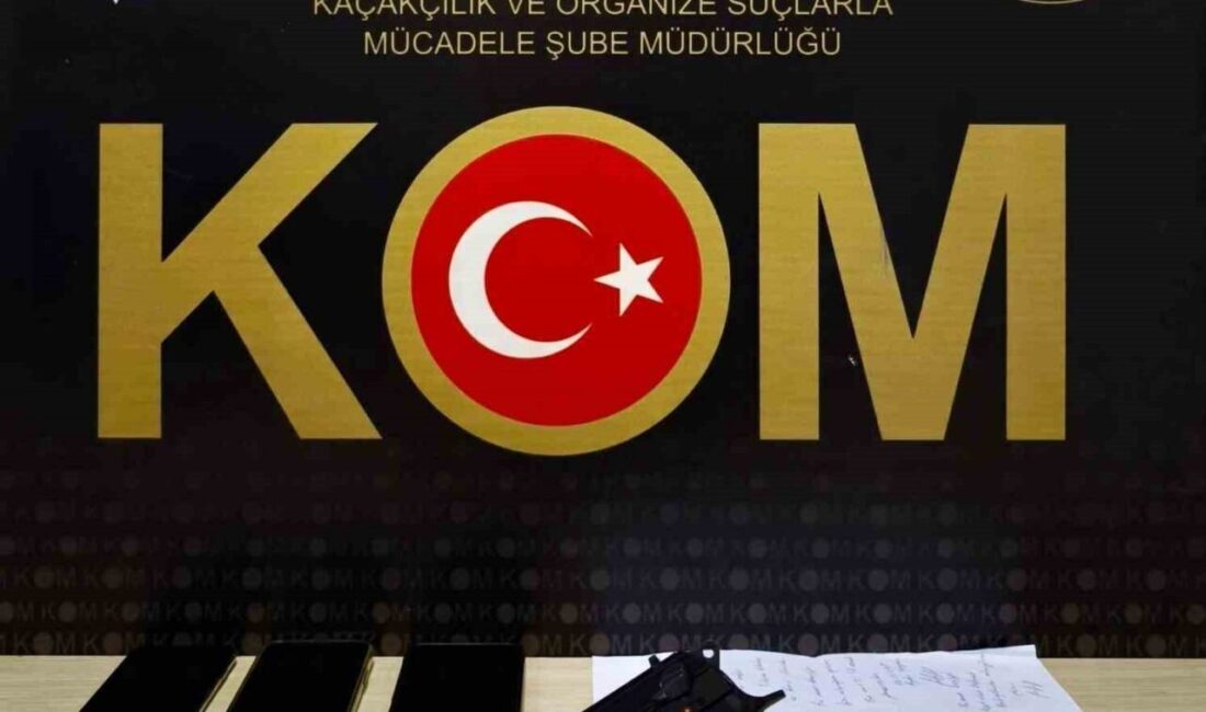 Kars’ta tefeci operasyonu: 4 kişi tutuklandı Kars’ta tefecilere yönelik düzenlenen operasyonda gözaltına alınan 5 kişiden 4’ü