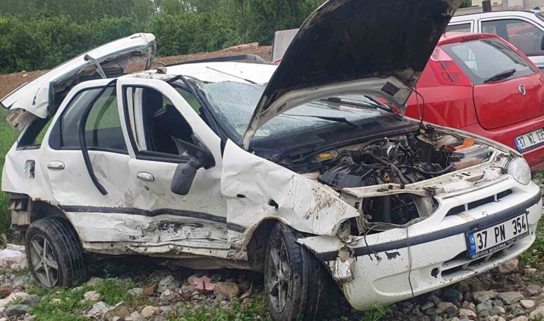 Kastamonu’da iki otomobilin çarpışması neticesinde meydana gelen kazada 2 kişi