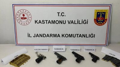 Kastamonu’da düzenlenen operasyonda 4 adet kaçak tabancayla yakalanan 1 kişi