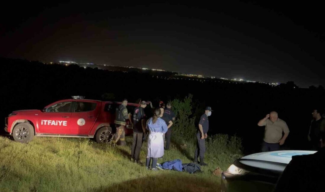 Kocaeli’nin Gebze ilçesinde iddiaya göre define için kuyu kazan iki