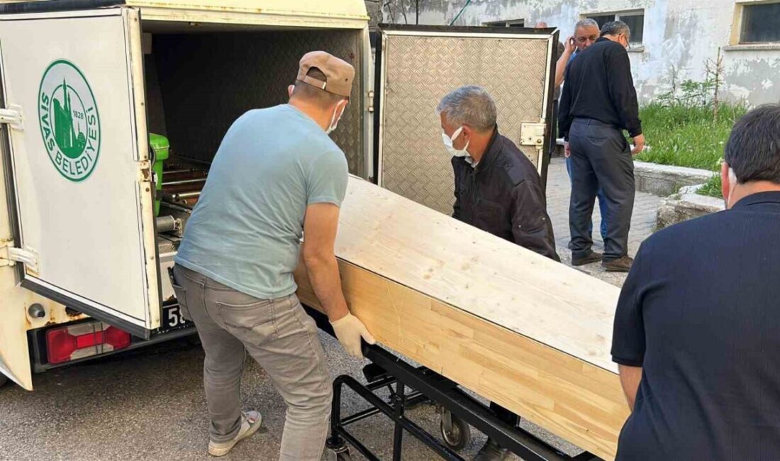 Sivas’ta kene yapışması sonrası Kırım Kongo Kanamalı Ateşi (KKKA) tedavisi
