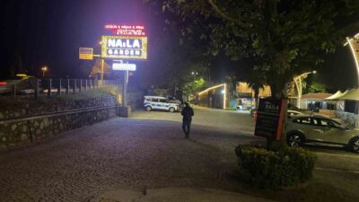 Kocaeli’nin İzmit ilçesinde bulunan bir düğün salonunda tavanda bulunan disko
