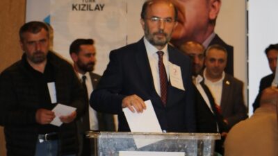Türk Kızılay Erzurum Şube Başkanlığı’nın Olağan Genel Kurulu’nda Dr. Hüseyin