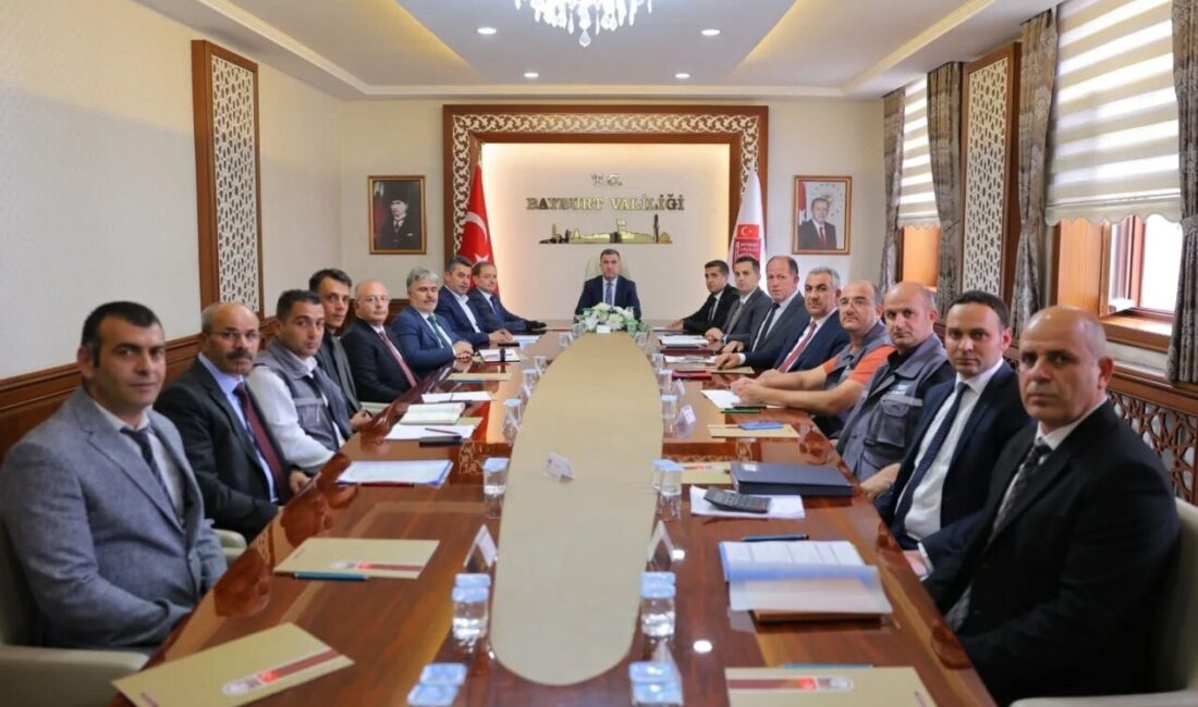 Köylerin Altyapısını Destekleme Projesi(KÖYDES) İl Tahsisat Komisyonu Toplantısı, Bayburt Valisi