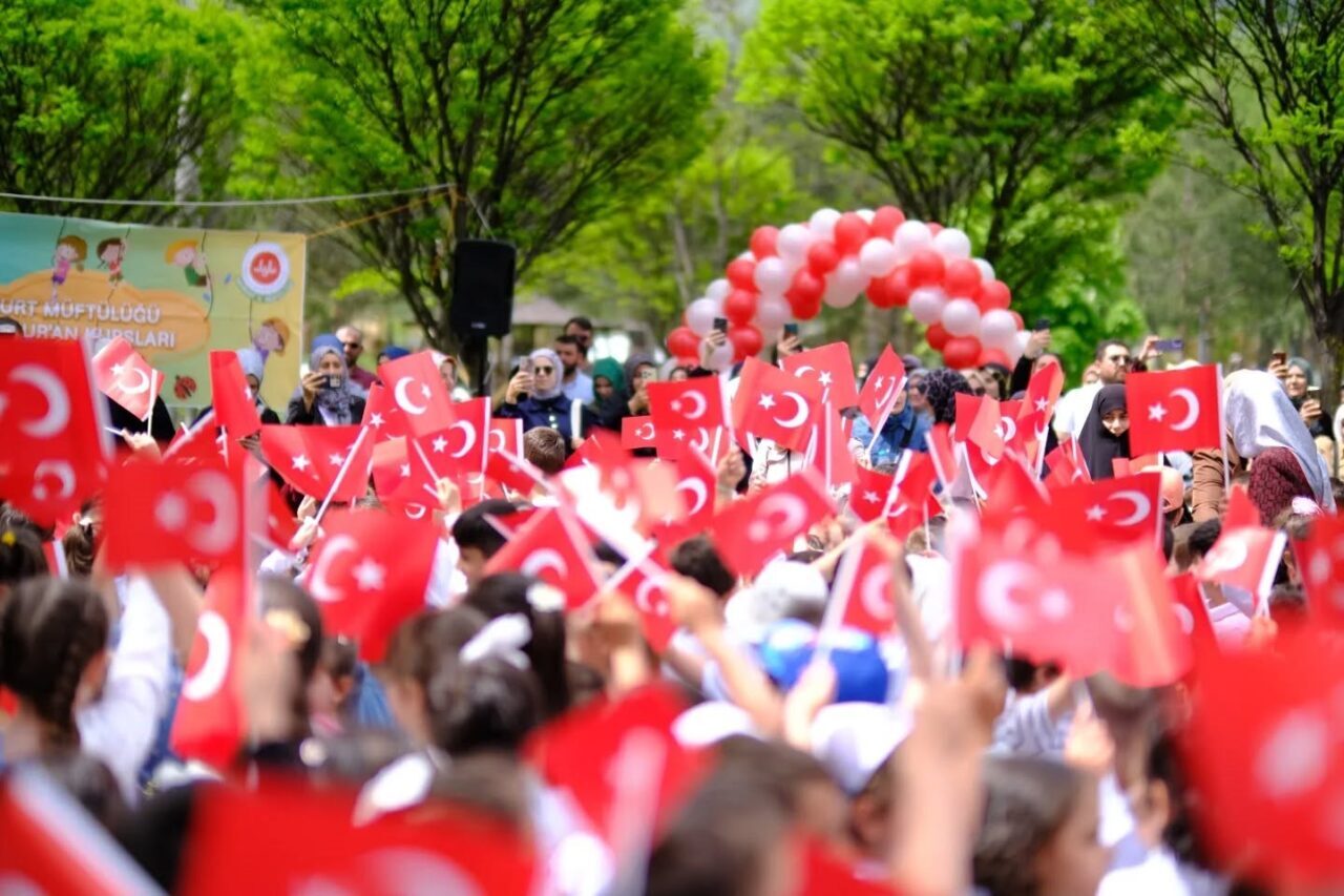 Bayburt Valisi Mustafa Eldivan, Bayburt Müftülüğünce düzenlenen 4-6 yaş Kur’an