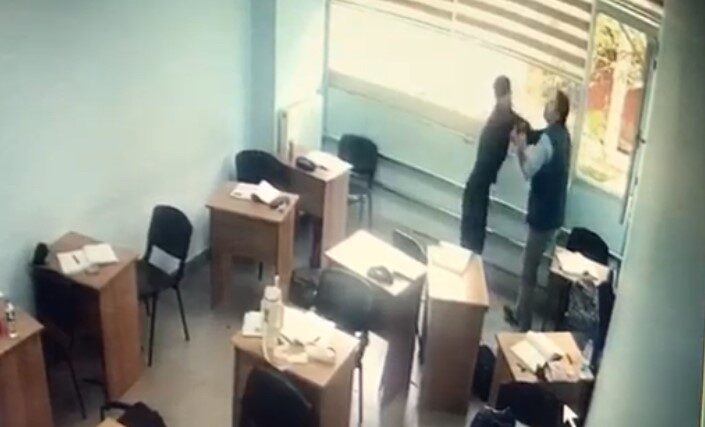 Kocaeli’nin Gebze ilçesinde özel bir eğitim kursunda kimliği belirsiz bir