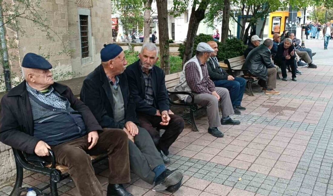 Kütahya’nın Simav ilçesinde saat 14.38’de 4,2 büyüklüğünde deprem meydana geldi.