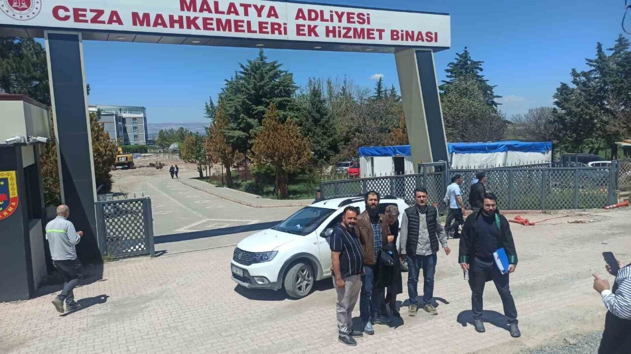 Malatya’da 6 Şubat depremlerinde 78 kişinin yaşamını yitirdiği Hakimbey Apartmanı