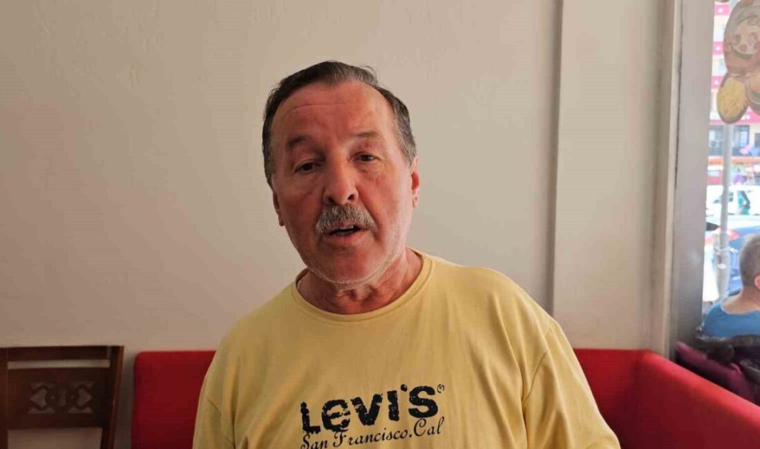 Zonguldak’ın Kozlu ilçesinde yolun karşısına geçmek isteyen kadına minibüs çarptı.