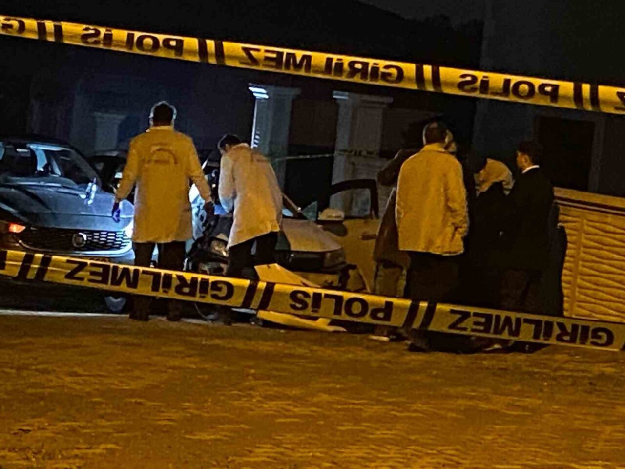 Kocaeli’de miras davası sebebiyle husumetleri bulunan amca yeğen arasında sokak