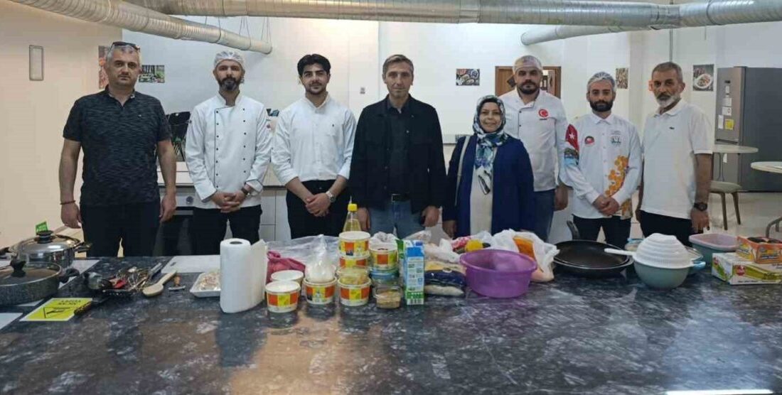 Bayburt Mesleki Eğitim Merkezi’nde öğrenimlerini tamamlayan 11. ve 12. sınıf