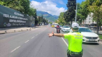 Ordu’da polis ekipleri tarafından trafik kazalarını azaltmaya yönelik yapılan denetimlerde