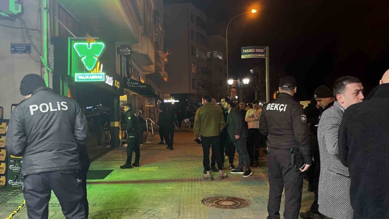 Ordu’nun Ünye ilçesinde eğlence mekanında silahlı saldırıya uğrayan bir kişi