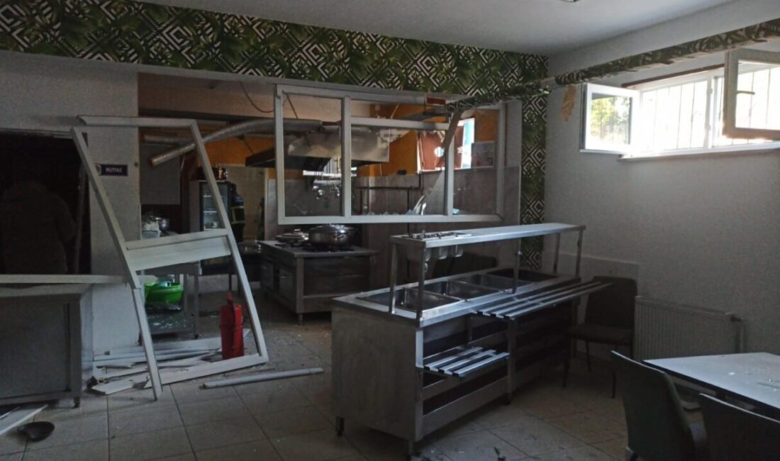 Ordu’nun İkizce ilçesinde mutfak tüpünden gaz sızması sonucu meydana gelen