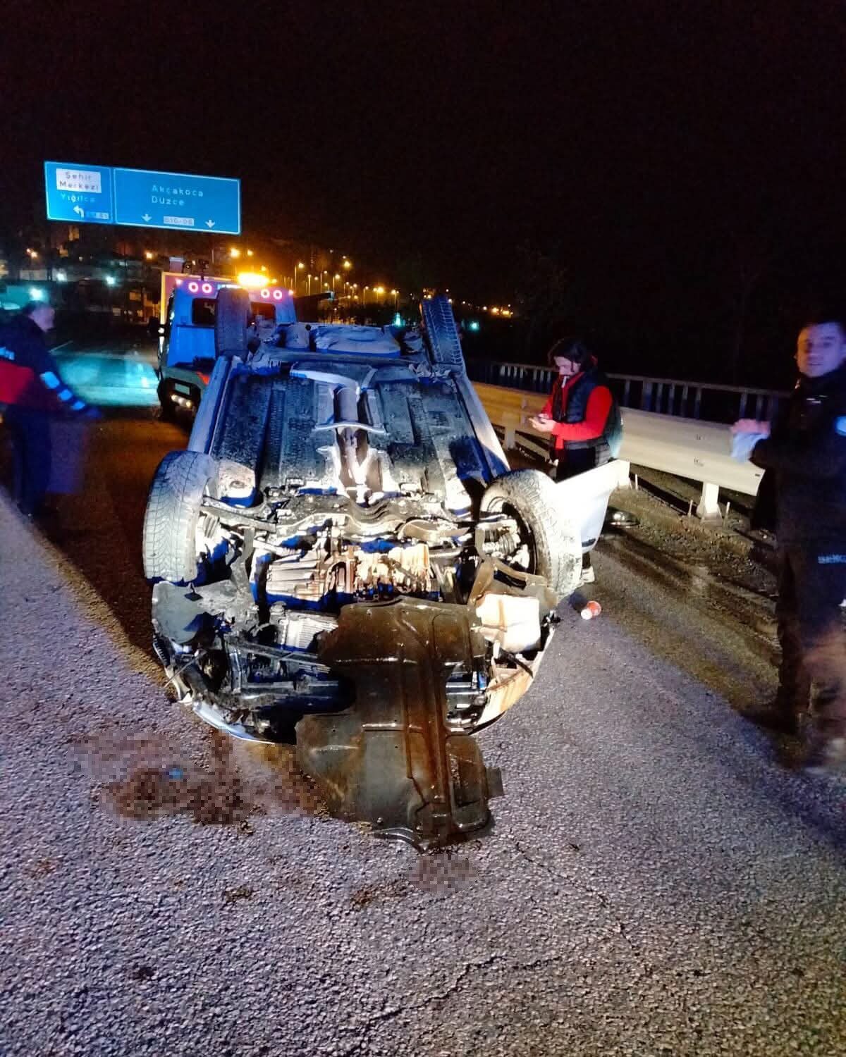 Zonguldak’ın Alaplı ilçesinde bir otomobil takla attı. Sürücü kazadan yara