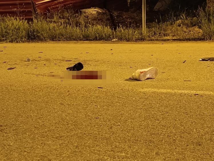 Gümüşhane’de motosikletle otomobilin kafa kafaya çarpıştı kazada motosiklet sürücüsü hayatını