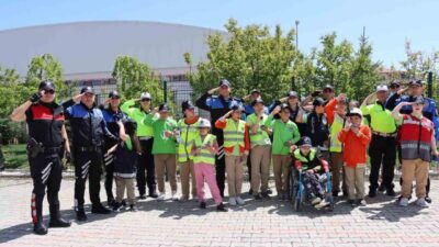 Erzincan’da “10-16 Mayıs Engelliler Haftası” dolayısıyla özel çocukların “Polis” olma