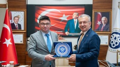 Erzincan Binali Yıldırım Üniversitesi Rektörü Prof. Dr. Akın Levent, üniversitenin