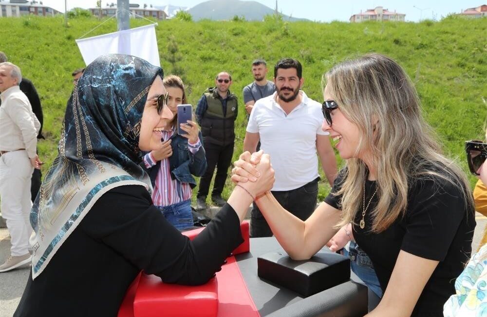 Erzurum İl Sağlık Müdürlüğü, fiziksel aktivitenin önemini vurgulamak ve çalışanların
