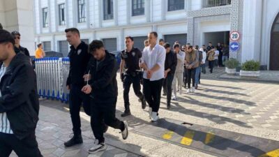 Kocaeli merkezli 28 ilde sahte araç kiralama sitesi üzerinden 122